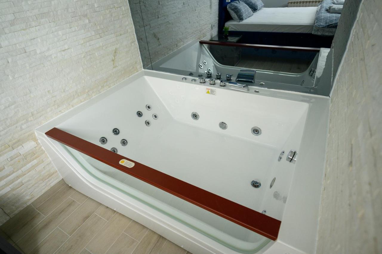 Ni Spa Apartman Grand מראה חיצוני תמונה