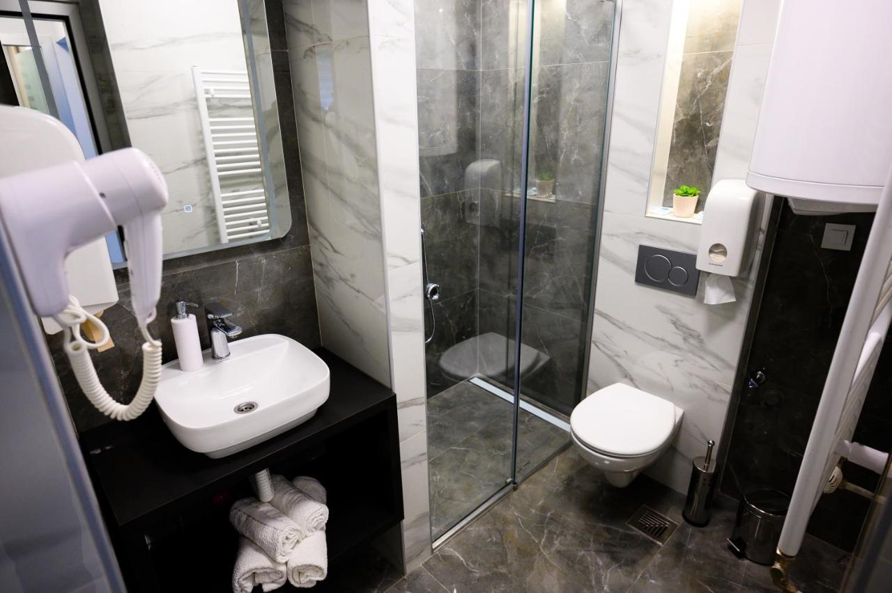 Ni Spa Apartman Grand מראה חיצוני תמונה